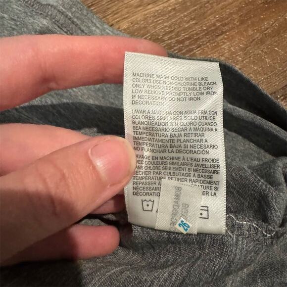 NWT North Carolina Tar Heels Men's Sleeveless Performance Tank Top Gray L Kohls - Picture 6 of 8